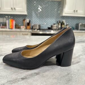 Naturalizer Black Heels Warner Square toe chunky heel size 7 Wide